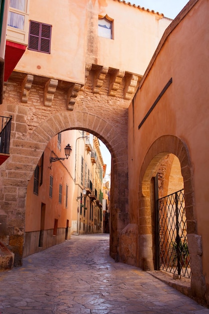 Łuki Barrio Calatrava Los Patios na Majorce w Palma de Mallorca