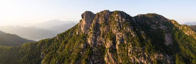 Lwia góra skalna, zdjęcie panoramiczne