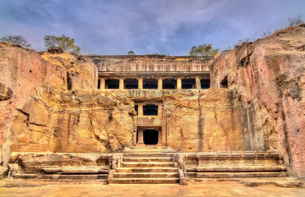 Mahayana Buddyjski Klasztor W Jaskiniach Ellora Miejsce światowego Dziedzictwa Unesco W Maharashtra India