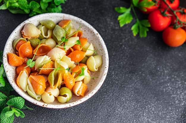 Makaron Conchiglie Udekorować Drugie Danie Kolorowe Gotowe Do Spożycia Zdrowe Posiłki Z Pszenicy Durum Przekąska