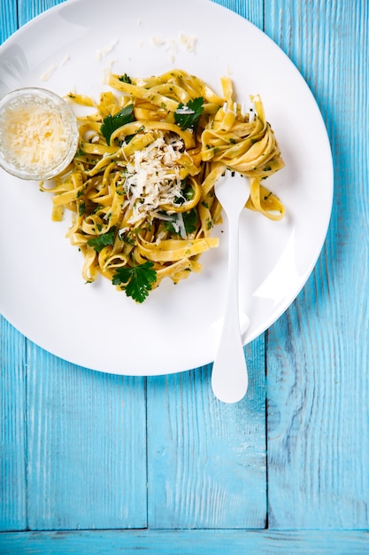 Makaron Fettuccine z sosem