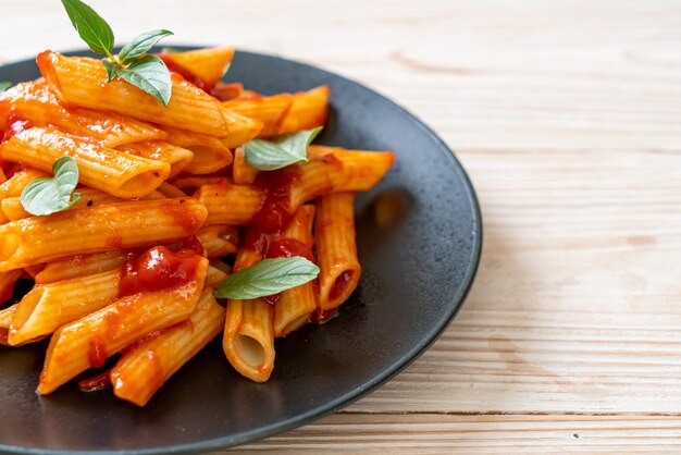 Makaron Penne W Sosie Pomidorowym