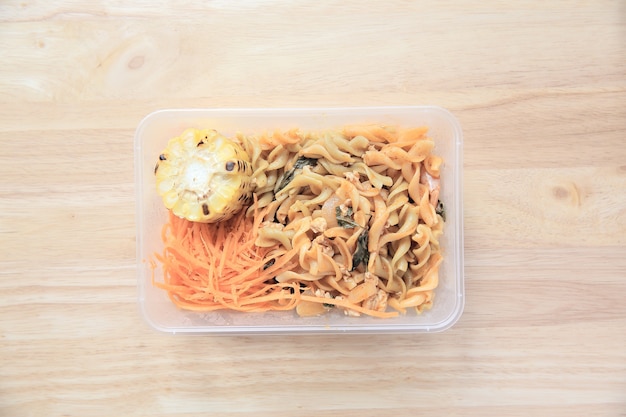 Makaron w bento