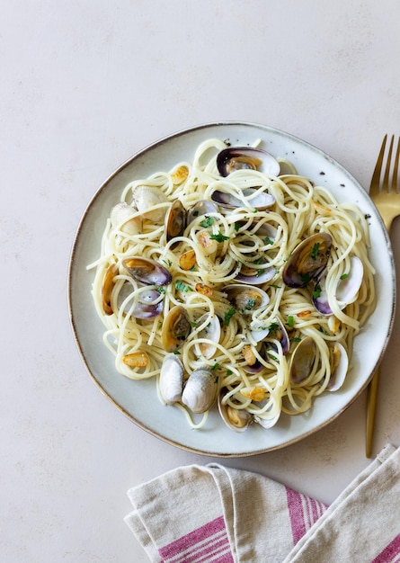 Makaron Z Małżami Spaghetti Alle Vongole Włoskie Jedzenie