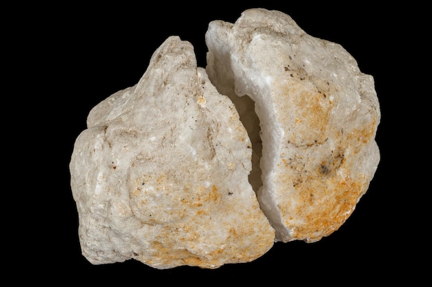 Makro kamień mineralny Kwarcowa geoda czarne tło