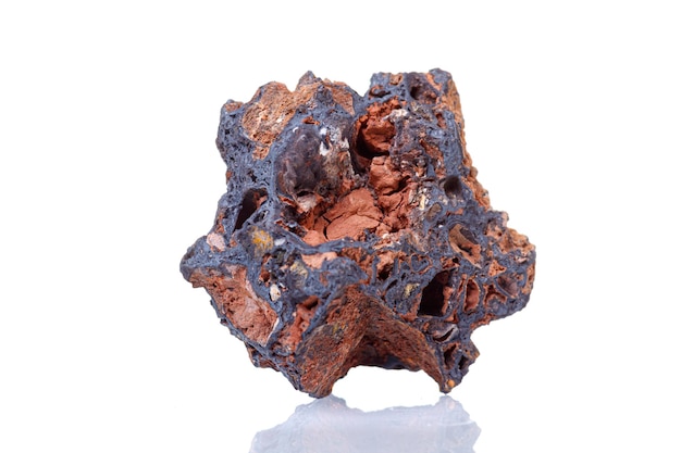 Makro Mineralny Kamień Goethite Na Białym Tle