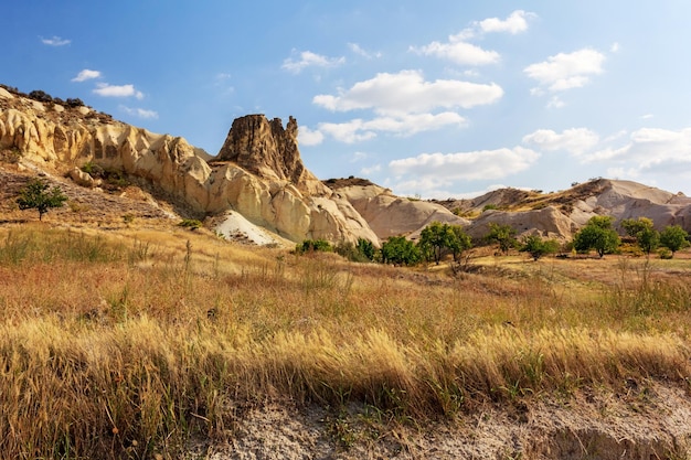 Zdjęcie malowniczy krajobraz górski kapadocja anatolia turcja