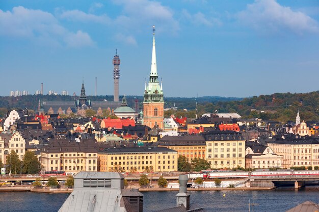 Malowniczy letni widok z lotu ptaka Gamla Stan na Starym Mieście w Sztokholmie, stolicy Szwecji