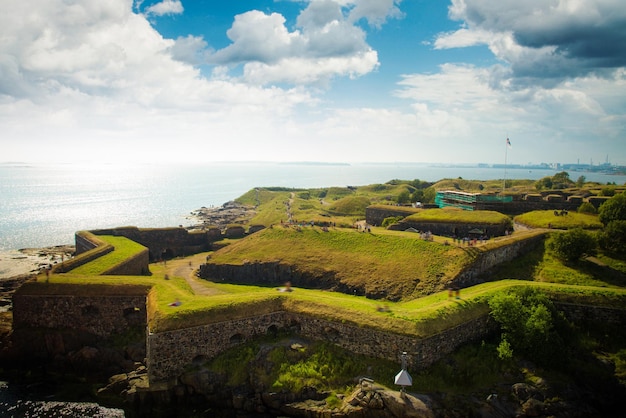 Malowniczy letni widok z lotu ptaka Suomenlinna