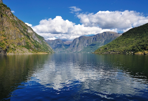 Malowniczy Widok Na Fiord W Norwegii