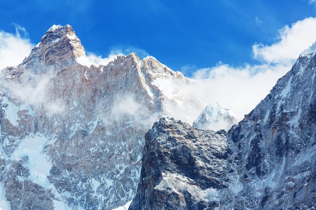 Malowniczy Widok Na Szczyt Jannu, Region Kanchenjunga, Himalaje, Nepal.