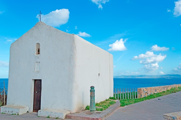 Mały kościół w Porto Torres Sardinia