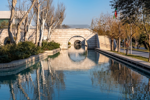 Mały Park Wodny W Wenecji Przy Bulwarze Baku