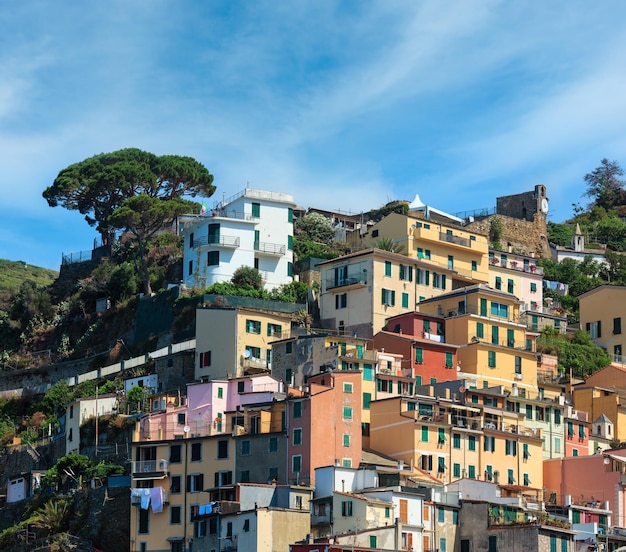 Manarola ze statku Cinque Terre