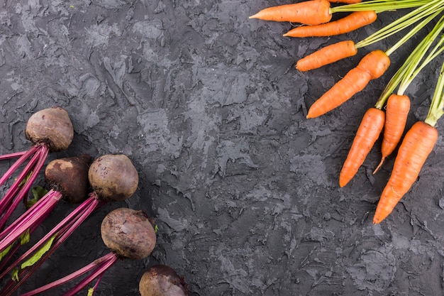 Marchewki I Beetroot Tło Z Kopii Przestrzenią