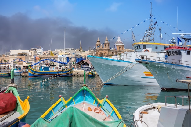 Marsaxlokk to tradycyjna wioska rybacka na Malcie