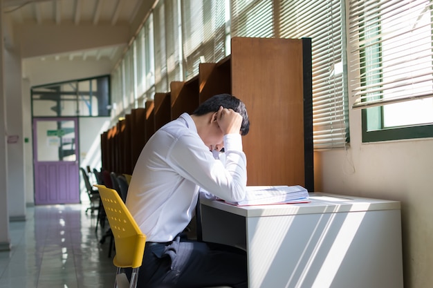 Martwi się student