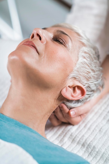 Masaż głowy Marma Therapy Ayurveda