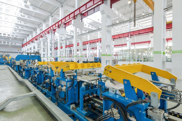 Maszyna do produkcji części metalowych do lodówki