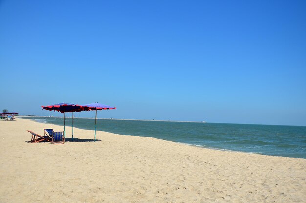 Meble na plaży Cha am