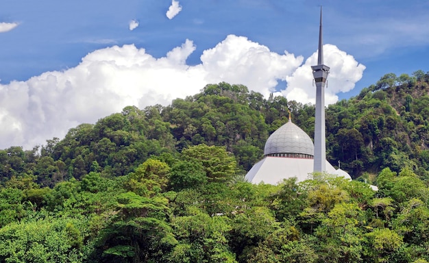 Zdjęcie meczet w sandakan, malezja, borneo