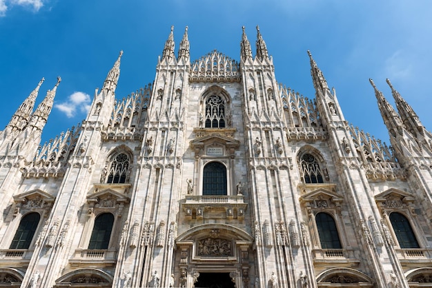 Mediolańska katedra Duomo di Milano w Mediolanie Włochy