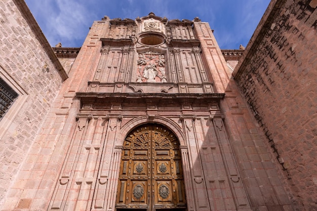 Meksyk morelia popularnym miejscem turystycznym katedra morelia na plaza de armas w historycznym centrum