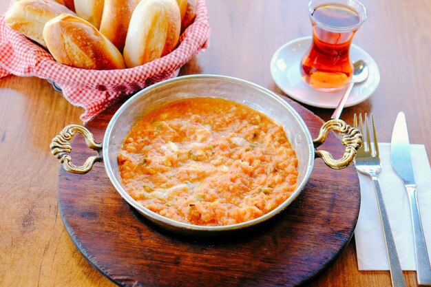 Menemen, tureckie jedzenie lub omlet