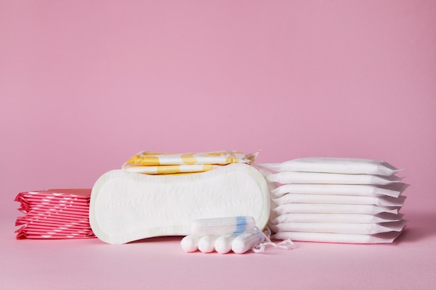 Menstruacyjne podpaski higieniczne i tampon