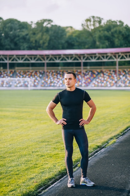 Męska Atleta W Stadium. Sprinter