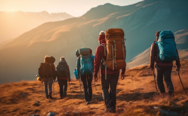 Zdjęcie mężczyzna turystyka górska natura spacery styl życia podróże grupowe trekking wytrzymałość wędrówki sztuczna inteligencja generatywna