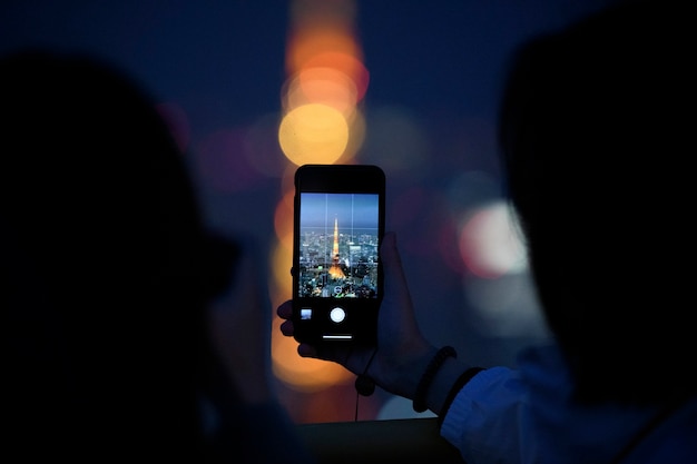 Mężczyzna Zdobywający Wieżę Tokyo Tower, Japonia