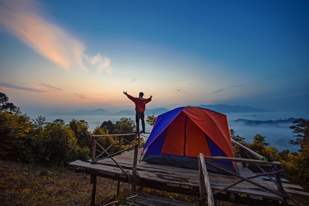 Mgliste morze, Phu Sala, Sukhirin, Nakhon Si Thammarat