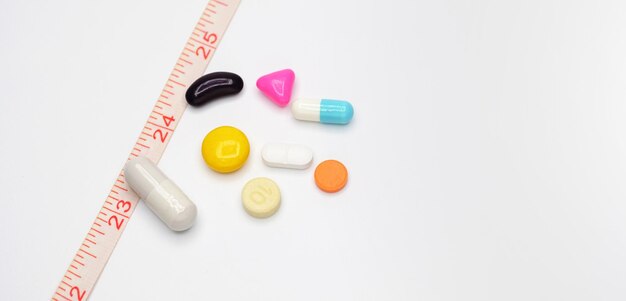 Miarka i tabletki do koncepcji diety medyczna opieka zdrowotna i profilaktyka