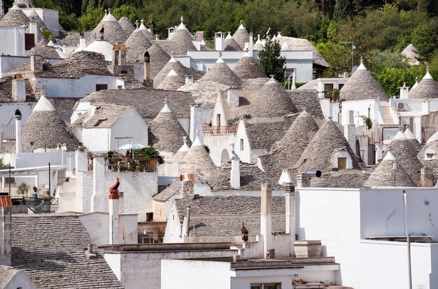 Miasto Alberobello we Włoszech słynie z zabytkowych domów typu trullo