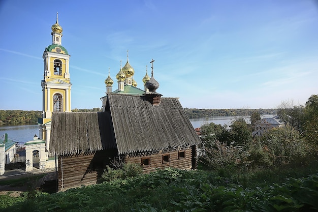 miasto ples nad wołgą, krajobraz historyczny widok architektura prawosławna