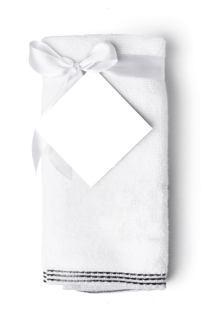 Miękki fałdowy ręcznik odizolowywający na białym tle