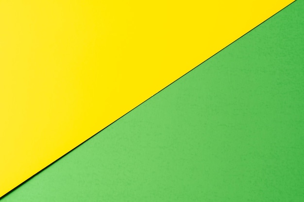 Minimalny skład linii w kolorach żółtego i zielonego papieru.