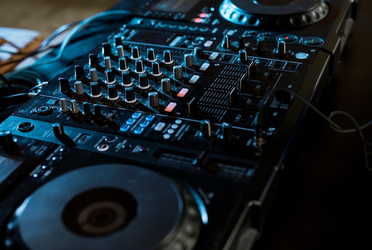 Zdjęcie mixer euipment entertainment dj station