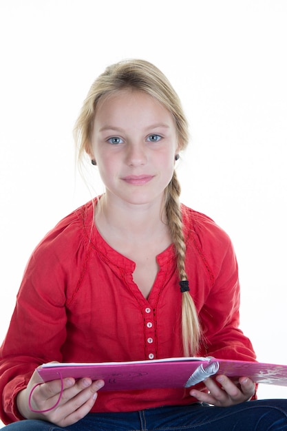 Zdjęcie młoda słodka mała 10-latka z blond włosami