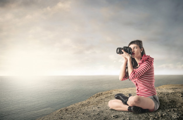 młody fotograf