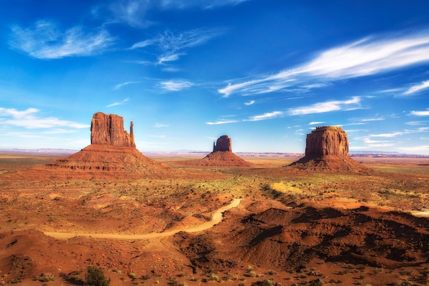 Monument Valley na pograniczu Arizony i Utah USA