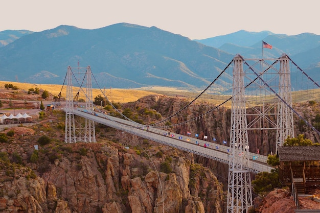 Zdjęcie most i park royal gorge w kolorado