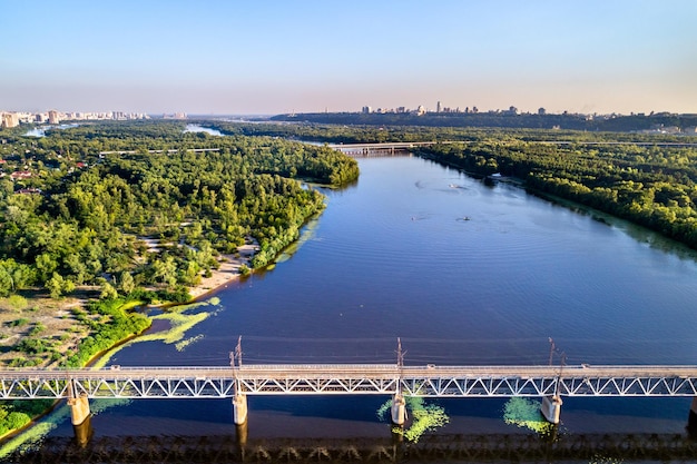 Most Kolejowy Pietrowski Przez Dniepr Na Ukrainie Kijowskiej