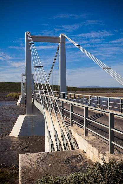 Most nad islandzką rzeką Jokulsa a Fjollum