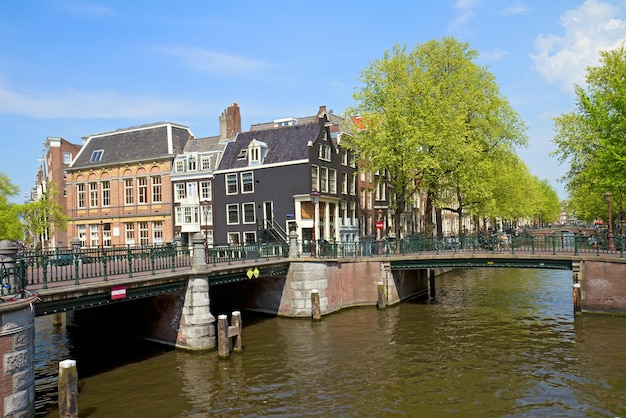 Mosty Pierścienia Kanału W Amsterdamie, Holandia