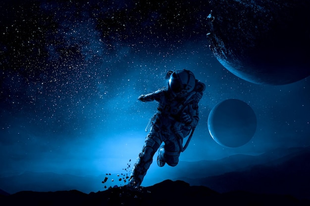 Motyw astronauty i eksploracji kosmosu. Różne środki przekazu