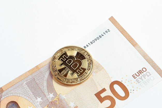 Zdjęcie multi euro dolar cash różne rodzaje banknotów nowej generacji bitcoin