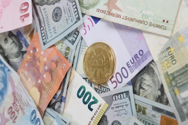 Multi Euro Dolar gotówka i moneta Różne rodzaje banknotów nowej generacji bitcoin lira turecka