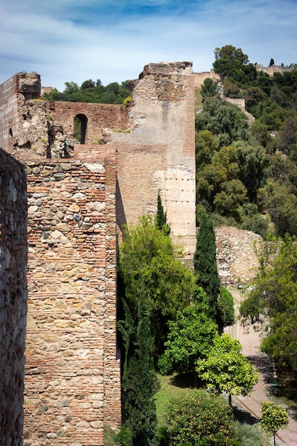 Zdjęcie mury alcazaba w maladze